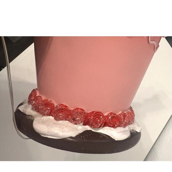 LOVE & Cupcakes Gingerbread House LED Light Up Heart Glitter/ Pink - Picture 5 of 5